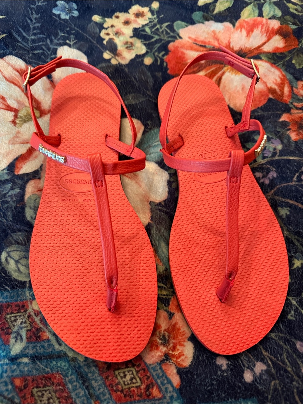 Havaianas Women’s T-Strap Sandals